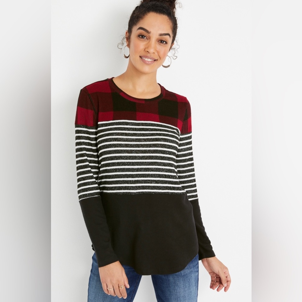 Maurice’s  Women’s Long Sleeve Buffalo Plaid with Stripes Top Size XS